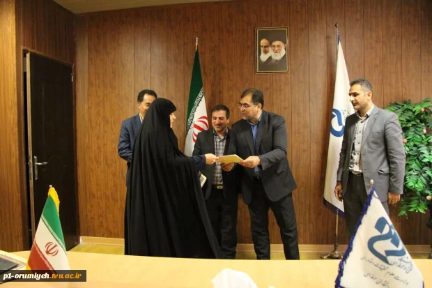 تجلیل رئیس دانشگاه فنی و حرفه‌ای استان آذربایجان غربی از بازنشستگان دانشگاه 7
