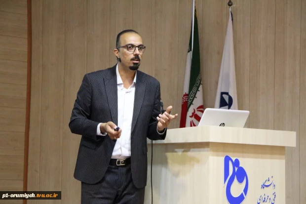 برگزاری دهمین نشست از سلسله نشست‌های کارآفرینی دانشگاه فنی و حرفه‌ای استان آذربایجان غربی در ترم جاری 5