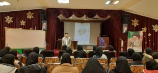 برگزاری کارگاه آموزشی روانشناسی هنر و تأثیر آن در خلق آثار هنری توسط انجمن علمی گرافیک آموزشکده فنی و حرفه‌ای دختران ارومیه 4