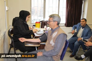 غربالگری فشار خون و قند خون کارکنان و دانشجویان دانشگاه فنی و حرفه‌ای استان آذربایجان غربی 2