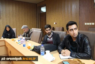 نشست خبری رئیس دانشگاه فنی و حرفه‌ای استان آذربایجان غربی با اصحاب رسانه 4