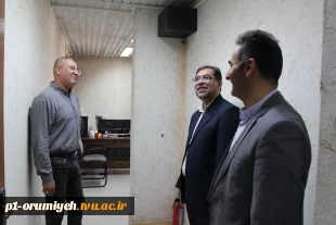 دیدار چهره به چهره و نوروزی رئیس دانشگاه فنی و حرفه‌ای استان آذربایجان غربی با کارکنان دانشکده قاضی طباطبایی و آموزشکده‌های شهید بهشتی و دختران ارومیه
 4