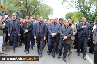 حضور رئیس و کارکنان دانشگاه فنی و حرفه‌ای استان آذربایجان غربی در مراسم تشییع پیکر مطهر شهدای خدمت 2