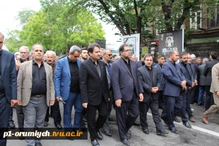 حضور رئیس و کارکنان دانشگاه فنی و حرفه‌ای استان آذربایجان غربی در مراسم تشییع پیکر مطهر شهدای خدمت 4