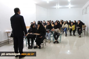 برگزاری میز خدمت و دیدار چهره به چهره رئیس دانشگاه ملی مهارت واحد استان آذربایجان غربی با اساتید و دانشجویان آموزشکده دختران خوی 10